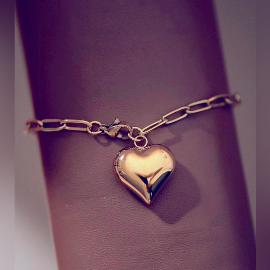 18k Gold Plated Stainless Steel Link Heart Bracelet 18k Gold Plated Stainless Steel Link Heart Bracelet
